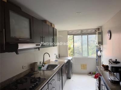 Apartamento de 3 alcobas en venta en Colina Campestre, Bogotá, 101 m² · foto 3 de 10