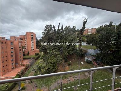 Apartamento de 3 alcobas en venta en Colina Campestre, Bogotá, 101 m² · foto 4 de 10