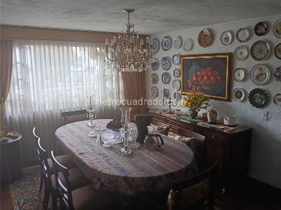 Casa de 5 alcobas en venta en Niza, Bogotá, 300 m² · foto 2 de 15