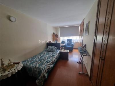 Apartamento de 3 alcobas en venta en Suba, Bogotá, 118 m² · foto 9 de 15