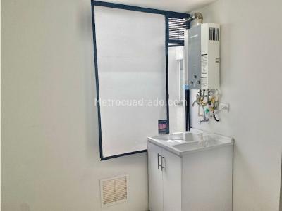 Apartamento de 3 alcobas en venta en Cedro Golf, Bogotá, 79 m² · foto 14 de 16
