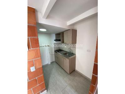 Apartamento de 3 alcobas en venta en Pajarito, Medellín, 53 m² · foto 3 de 11