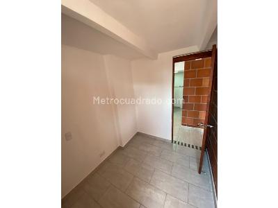 Apartamento de 3 alcobas en venta en Pajarito, Medellín, 53 m² · foto 7 de 11