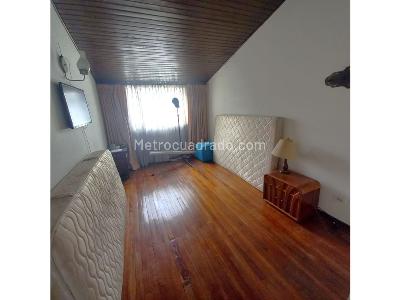 Casa de 4 alcobas en arriendo en Pasadena, Bogotá, 300 m² · foto 11 de 18