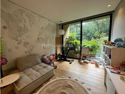 Apartamento de 3 alcobas en venta en Los Rosales, Bogotá, 355 m² · foto 15 de 20