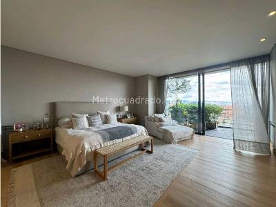 Apartamento de 3 alcobas en venta en Los Rosales, Bogotá, 355 m² · foto 17 de 20