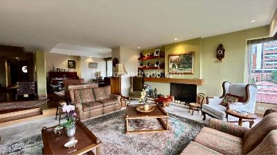 Apartamento de 4 alcobas en venta en La Cabrera, Bogotá, 416 m² · foto 2 de 20
