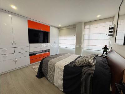 Apartamento de 3 alcobas en venta en Usaquen, Bogotá, 135 m² · foto 10 de 16