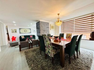 Apartamento de 3 alcobas en venta en Usaquen, Bogotá, 135 m² · foto 2 de 16