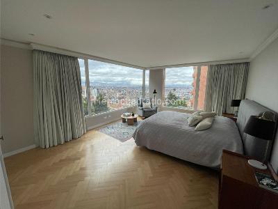Apartamento de 3 alcobas en venta en La Cabrera, Bogotá, 303 m² · foto 12 de 20