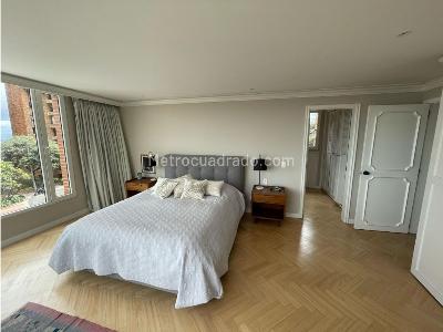 Apartamento de 3 alcobas en venta en La Cabrera, Bogotá, 303 m² · foto 13 de 20
