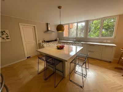 Apartamento de 3 alcobas en venta en La Cabrera, Bogotá, 303 m² · foto 9 de 20
