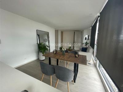 Apartamento de 2 alcobas en venta en Chico Norte, Bogotá, 80 m² · foto 10 de 18