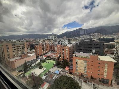 Apartamento de 2 alcobas en venta en Chico Norte, Bogotá, 80 m² · foto 11 de 18