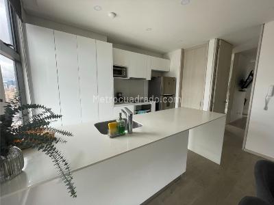 Apartamento de 2 alcobas en venta en Chico Norte, Bogotá, 80 m² · foto 5 de 18