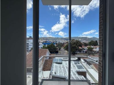 Apartaestudio en venta en Cedritos, Bogotá, 49 m² · foto 9 de 13