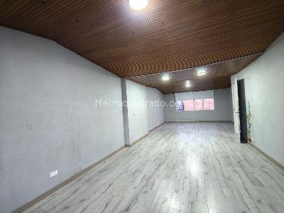 Casa de 4 alcobas en venta en Normandia, Bogotá, 500 m² · foto 13 de 20