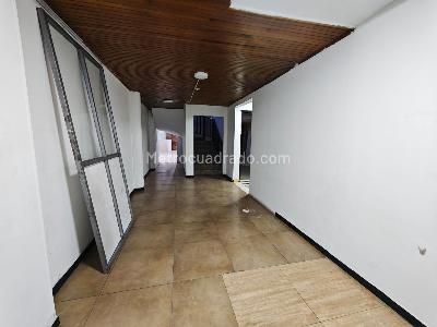 Casa de 4 alcobas en venta en Normandia, Bogotá, 500 m² · foto 5 de 20