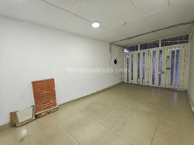 Casa de 4 alcobas en venta en Normandia, Bogotá, 500 m² · foto 6 de 20
