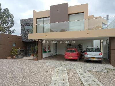 Casas en Casa De Campo, La Calera - Vivienda Nueva y Usada