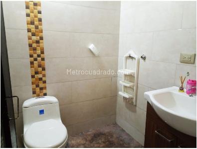 Casa de 4 alcobas en venta en Los Sauces, Bogotá, 343 m² · foto 5 de 12