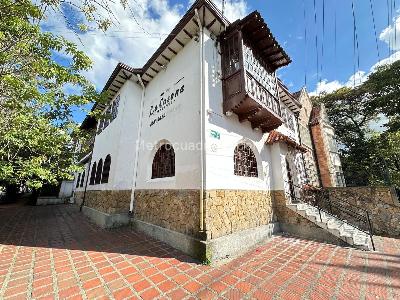 Casa de 5 alcobas en venta en La Magdalena, Bogotá, 400 m² · foto 2 de 19