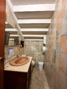 Casa de 5 alcobas en venta en La Magdalena, Bogotá, 400 m² · foto 10 de 19