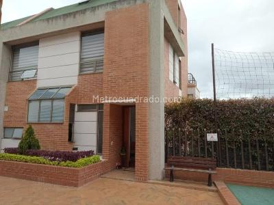 Casa en Arriendo, Bosque De Pinos, Bogotá D.C.