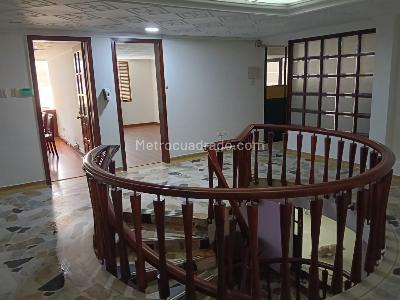 Casa de 5 alcobas en arriendo en Chapinero Noroccidental, Bogotá, 500 m² · foto 4 de 19
