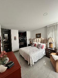 Apartamento de 4 alcobas en venta en Altos De Menga, Cali, 166 m² · foto 15 de 20