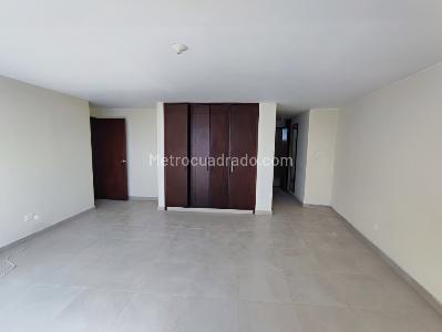Apartamento de 5 alcobas en venta en Granada, Cali, 383 m² · foto 11 de 20