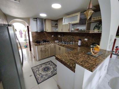 Casa de 4 alcobas en venta en La Hacienda, Cali, 365 m² · foto 8 de 20