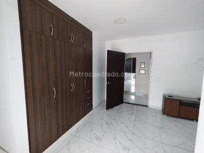 Casa de 4 alcobas en venta en La Hacienda, Cali, 365 m² · foto 19 de 20