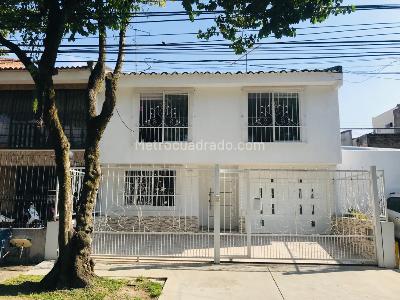 Casa de 4 alcobas en venta en El Limonar, Cali, 290 m² · foto 2 de 20