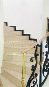 Casa de 4 alcobas en venta en Prados Del Limonar, Cali, 800 m² · foto 12 de 17