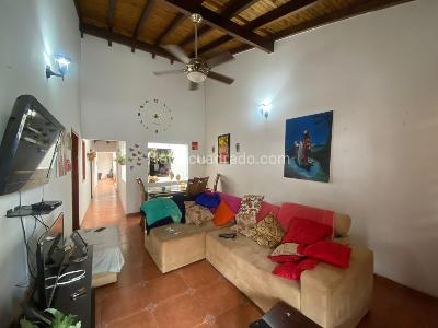 Casa de 5 alcobas en venta en Panamericano, Cali, 240 m² · foto 9 de 16