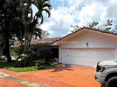 Casa de 4 alcobas en venta en Pance, Cali, 440 m² · foto 2 de 20