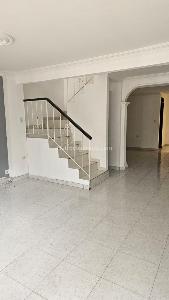 Casa de 5 alcobas en venta en Villa Del Prado, Cali, 240 m² · foto 2 de 20