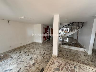 Casa de 5 alcobas en venta en Ciudad Jardin, Cali, 600 m² · foto 3 de 20