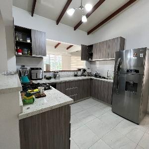 Casa de 4 alcobas en venta en La Buitrera, Cali, 500 m² · foto 4 de 20