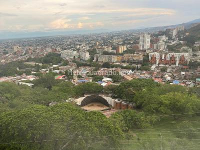Apartamento de 3 alcobas en venta en Bellavista, Cali, 175 m² · foto 8 de 20