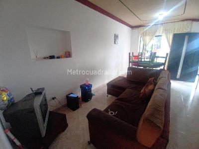 Casa de 5 alcobas en venta en La Nueva Base, Cali, 190 m² · foto 19 de 20