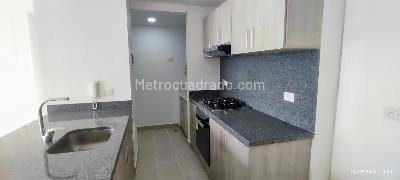 Apartamento en venta en Valle Del Lili, Cali · foto 8 de 20