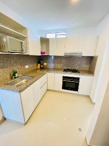Apartamento de 2 alcobas en venta en Crespo, Cartagena, 94 m² · foto 4 de 15