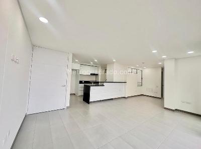 Apartamento de 3 alcobas en venta en Guadalupe, Cali, 94 m² · foto 3 de 20