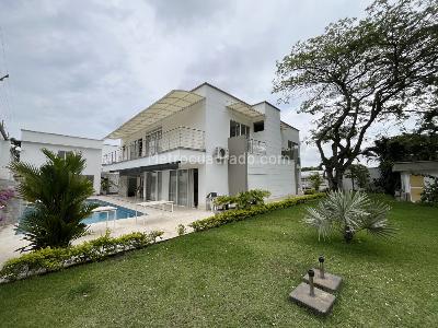 Casa de 4 alcobas en venta en Pance, Cali, 1400 m² · foto 3 de 20