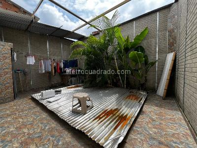 Casa de 4 alcobas en venta en Urbanizacion La Merced, Cali, 274 m² · foto 10 de 20