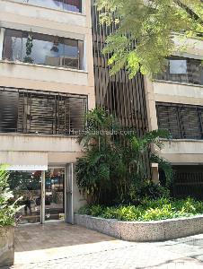 Apartamento de 3 alcobas en venta en Granada, Cali, 136 m² · foto 13 de 20