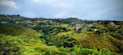 Casa de 5 alcobas en venta en La Buitrera, Cali, 324 m² · foto 3 de 20