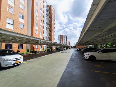 Apartamento de 2 alcobas en venta en Ciudad Melendez, Cali, 66 m² · foto 2 de 20